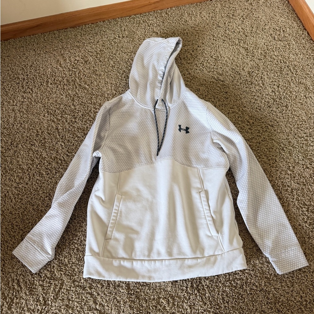 Men’s Medium Under Armour hoodie